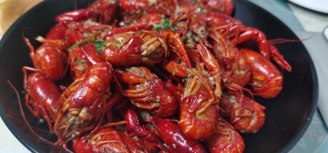 最正宗蒜泥龙虾配方（完美还原龙虾店正宗口味）