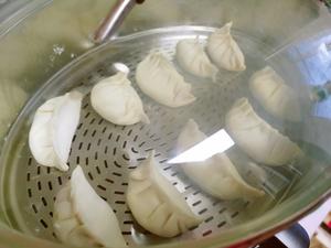 羊肉酸菜蒸饺的做法 步骤4