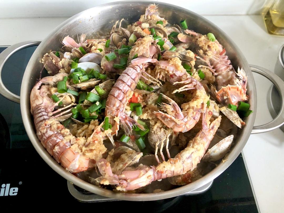 绝啦，秒杀路边摊💥巨好吃的秘汁花甲粉丝煲