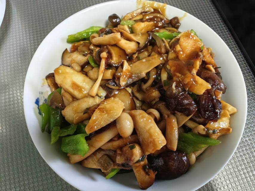 菌菇煲(杂菇煲)