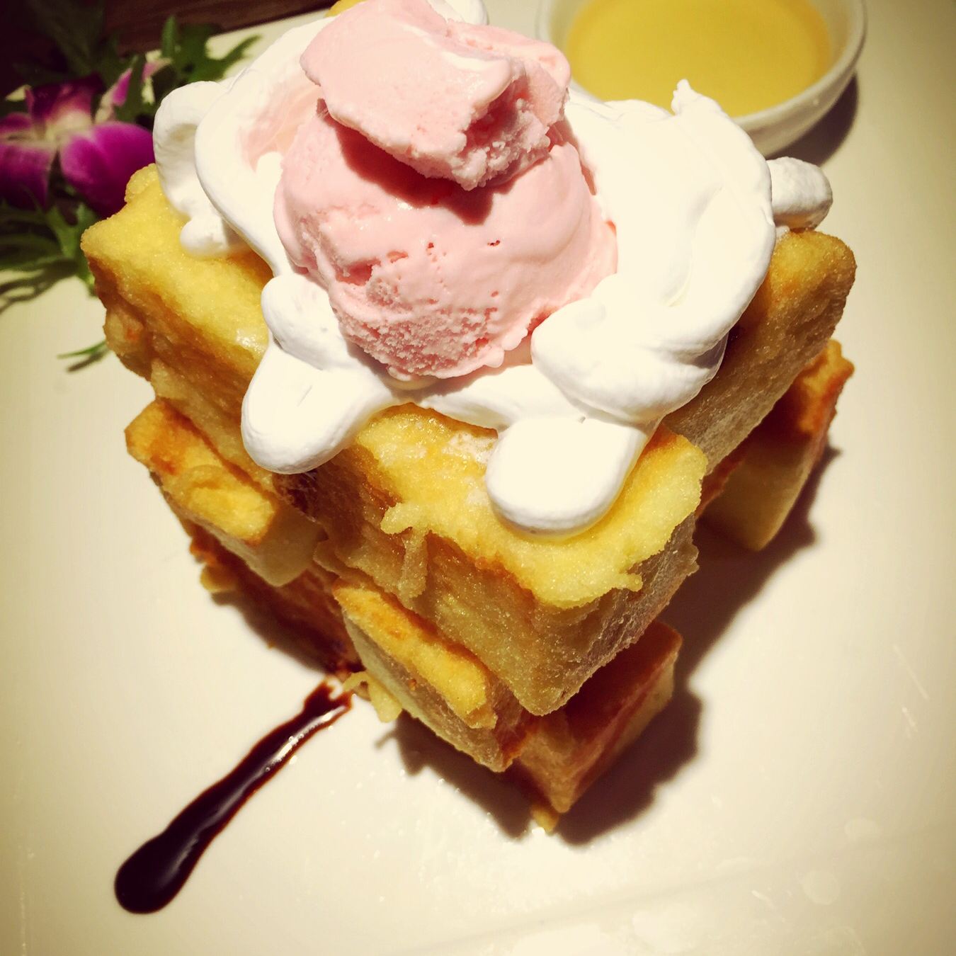 法式吐司配蓝莓冰激凌