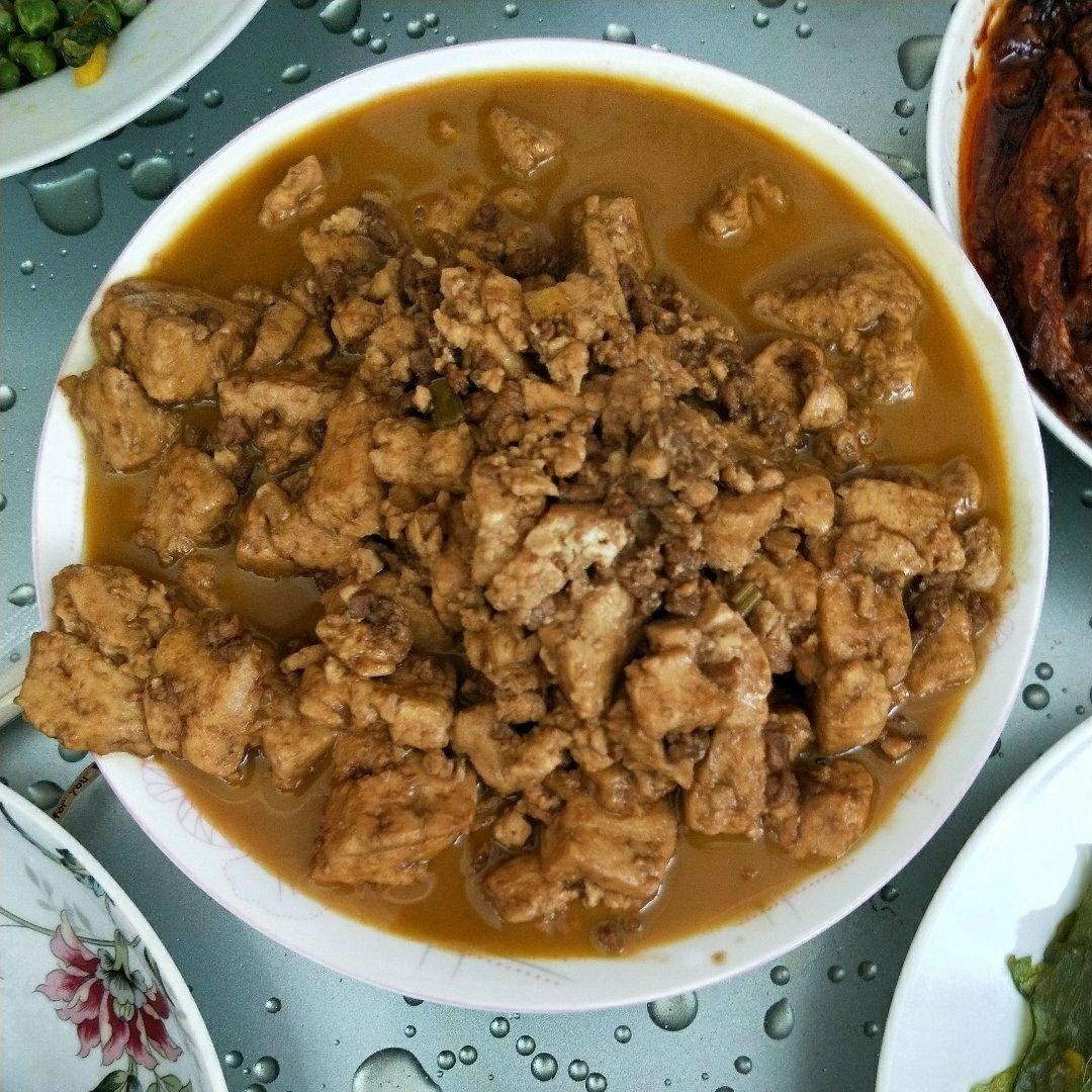 家常红烧肉末豆腐