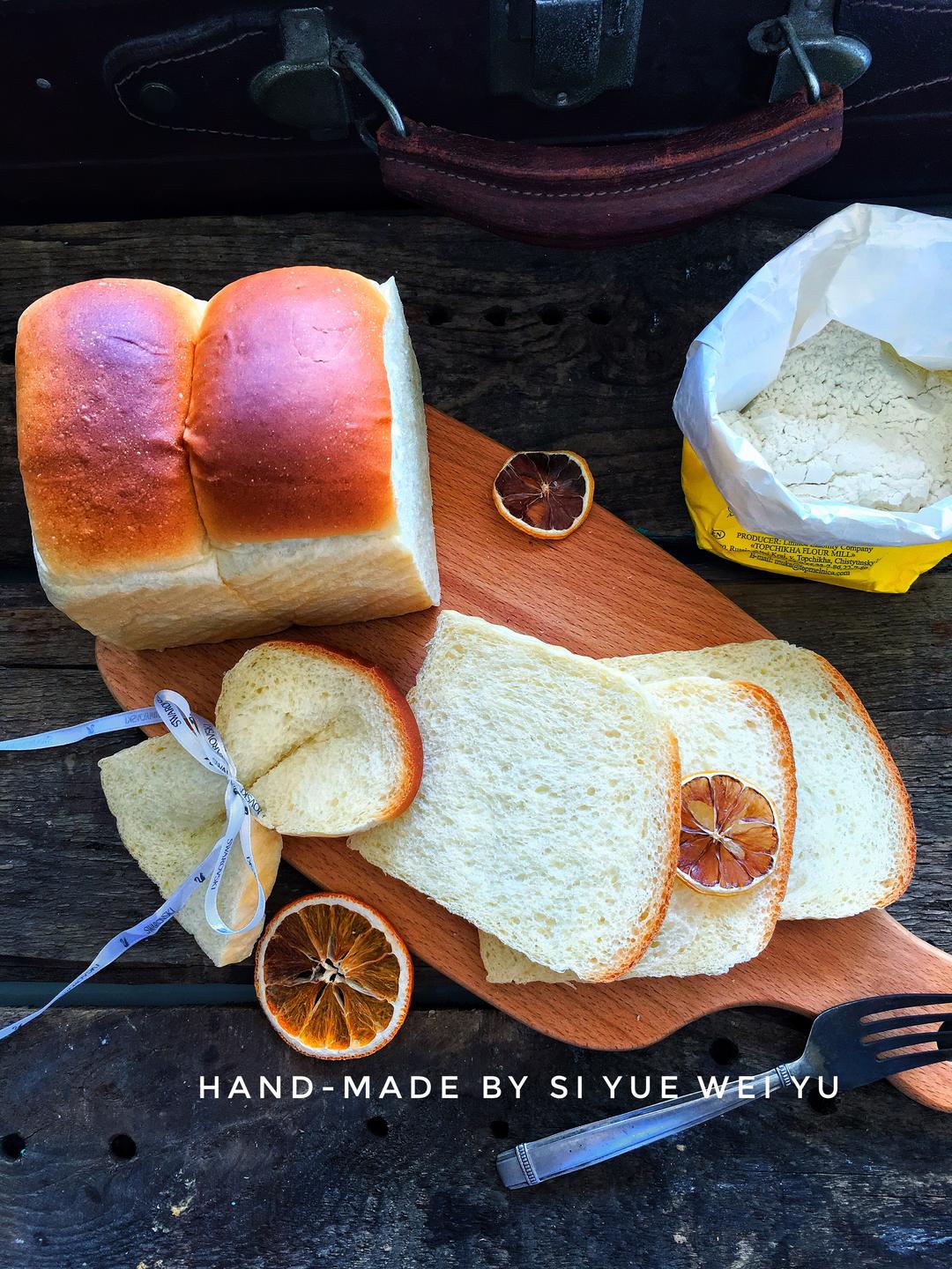 纯奶手撕吐司的做法 步骤1