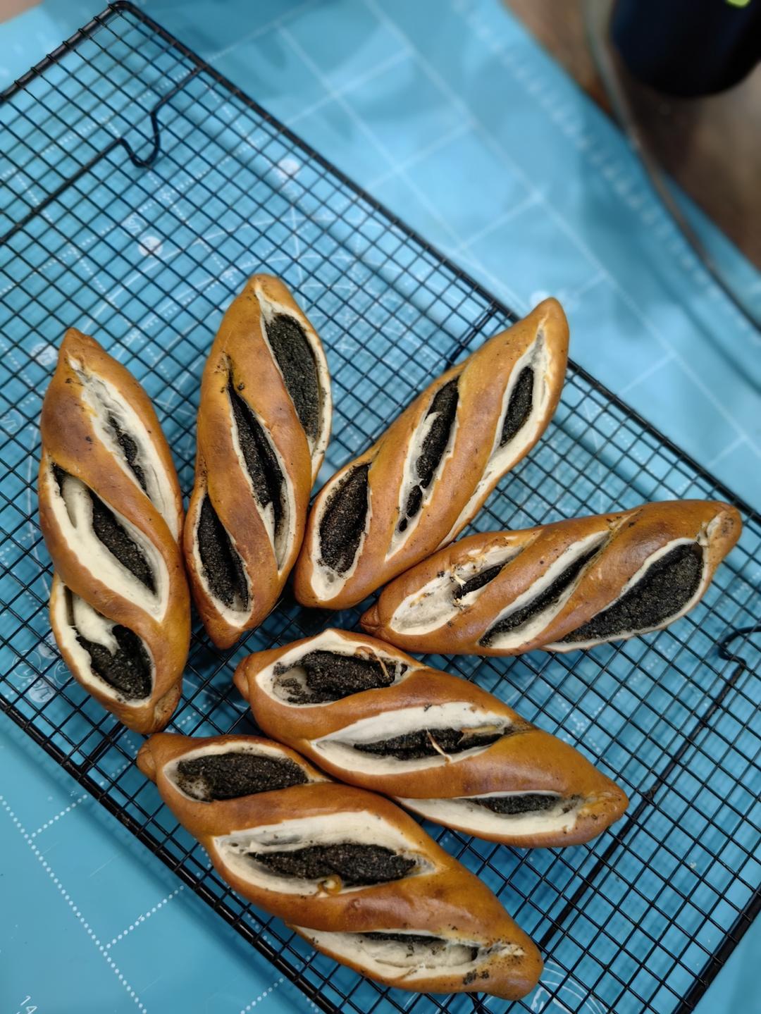 【配方分享】边过马路边“过早” 黑芝麻碱水包