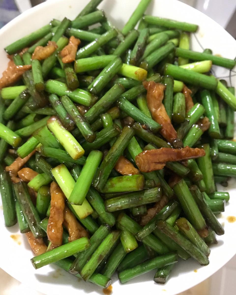妈妈牌蒜薹炒肉