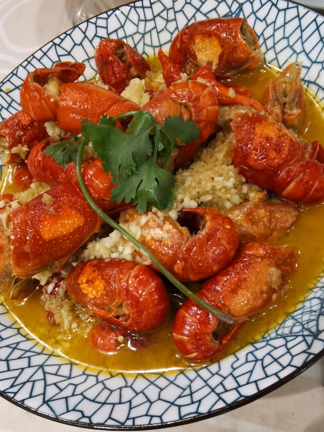 金汤蒜蓉小龙虾