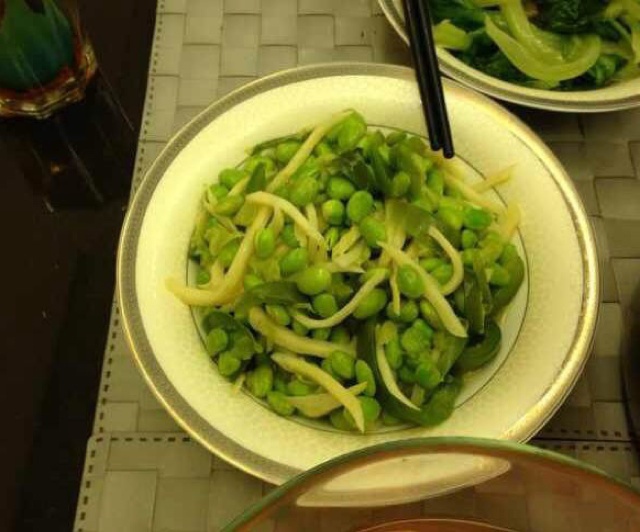 茭白青椒肉丝炒毛豆