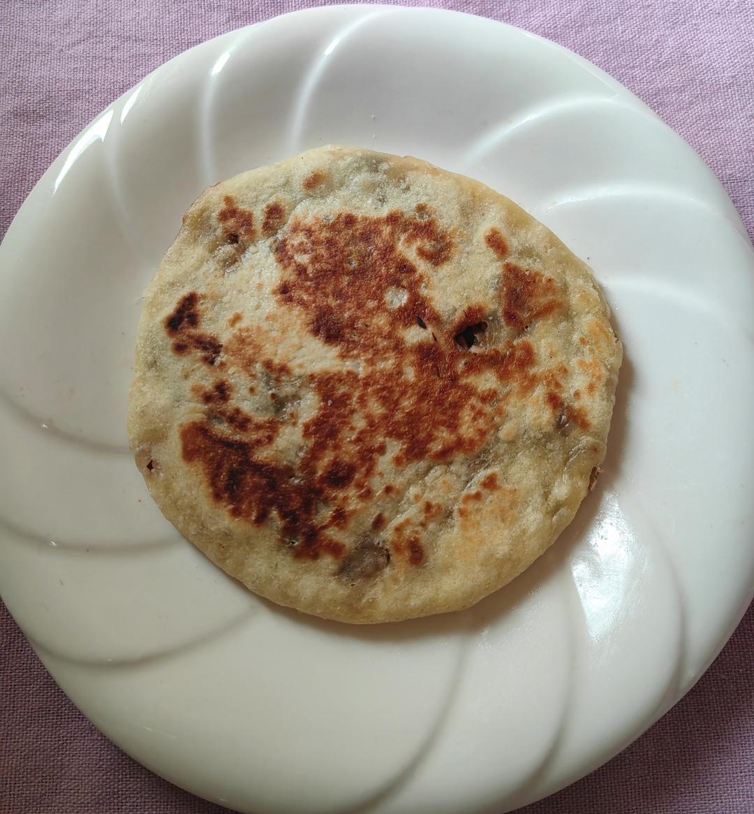 梅菜扣肉饼的做法