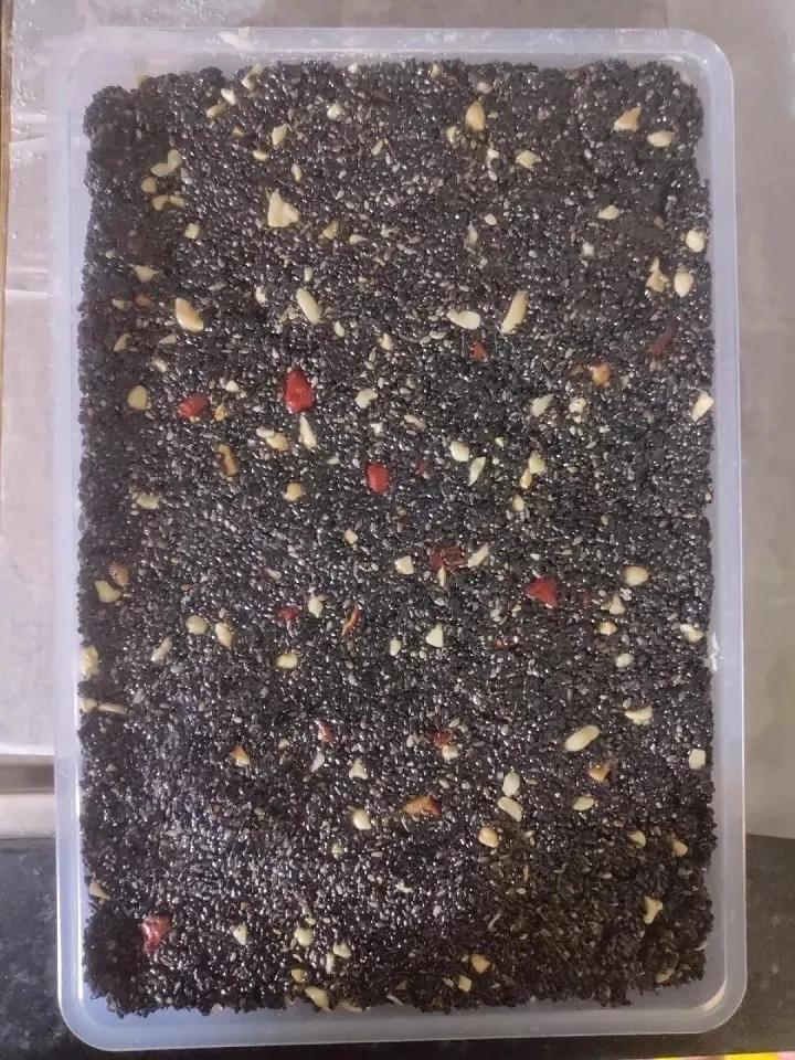 芝麻花生糖～酥