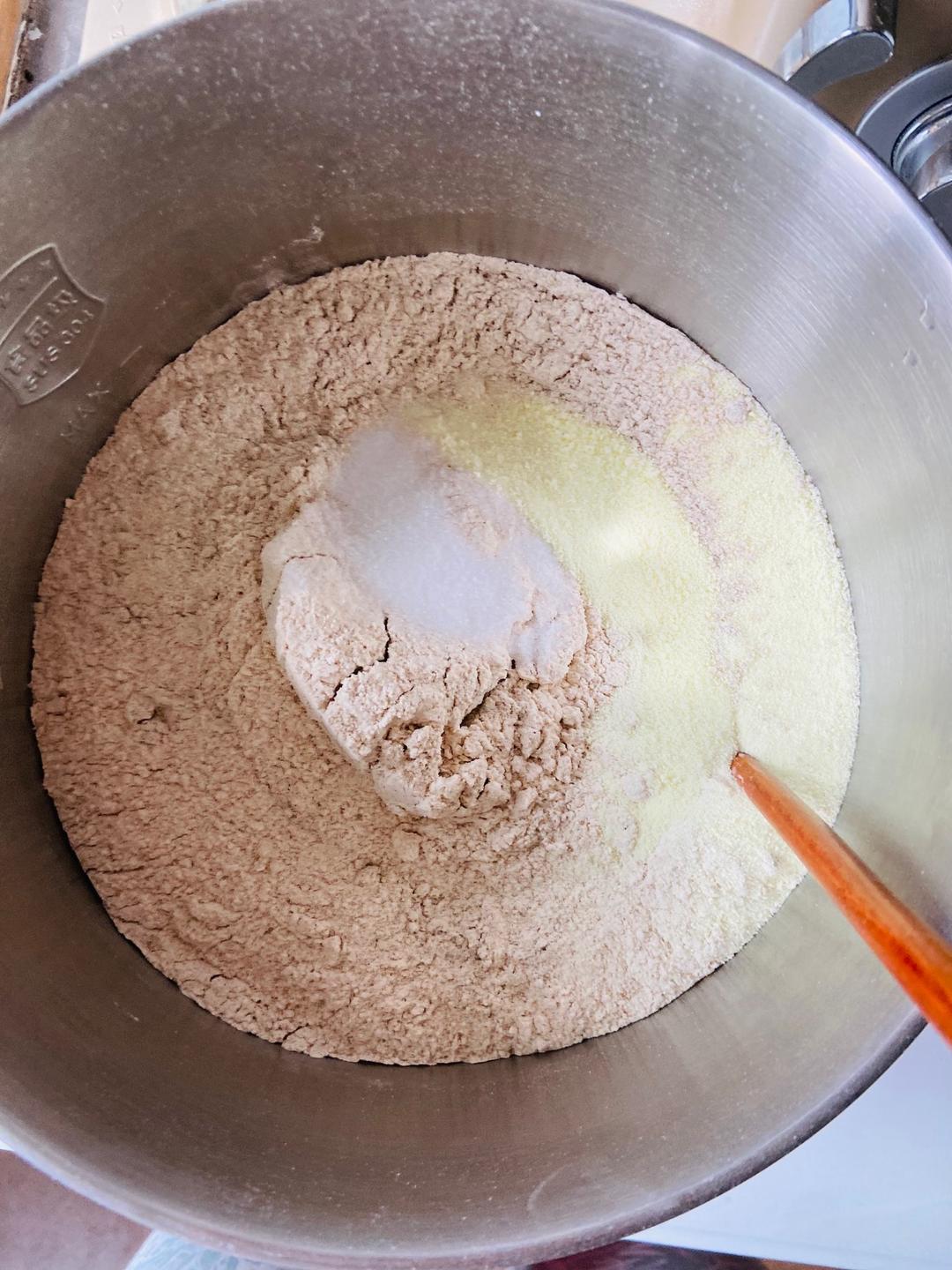 纯奶手撕吐司的做法 步骤1