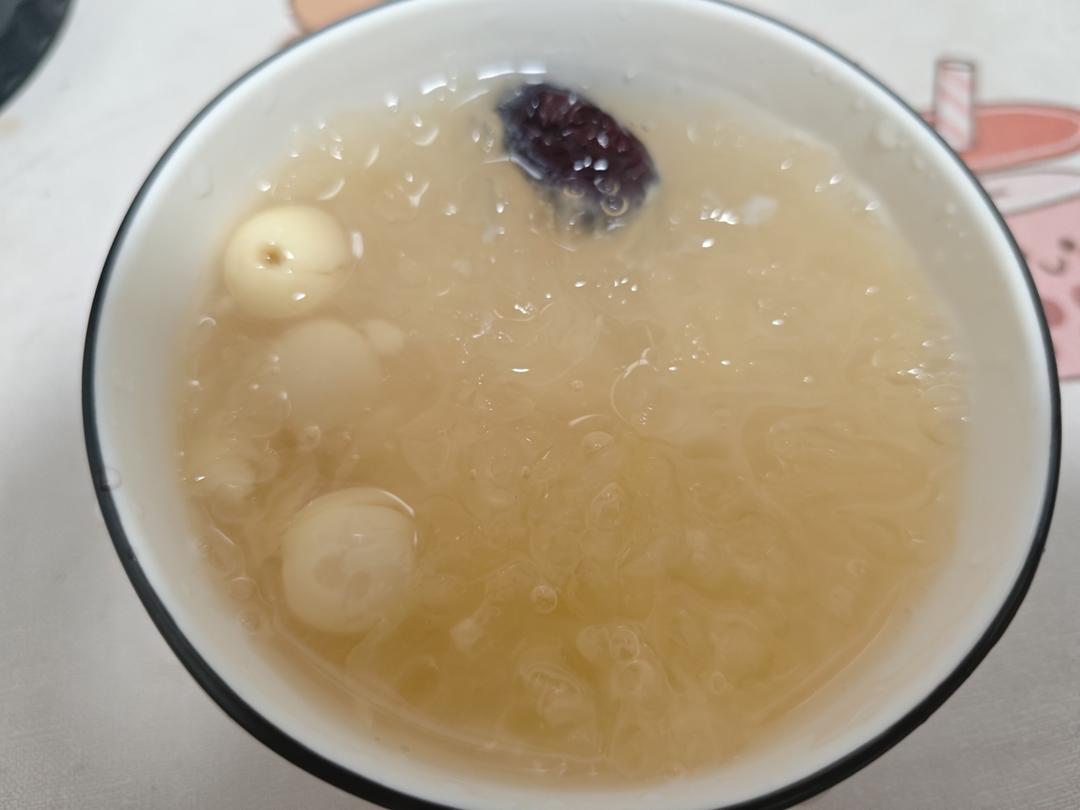 红枣银耳莲子羹（有出胶质、出胶，懒人的电压力锅版）