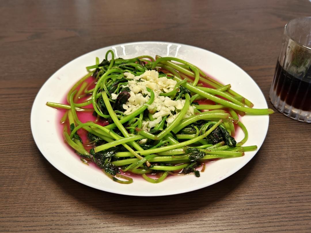 清炒红苋菜（简单菜也有窍门，一看就明白）