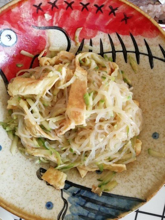 麻酱黄瓜拌粉丝