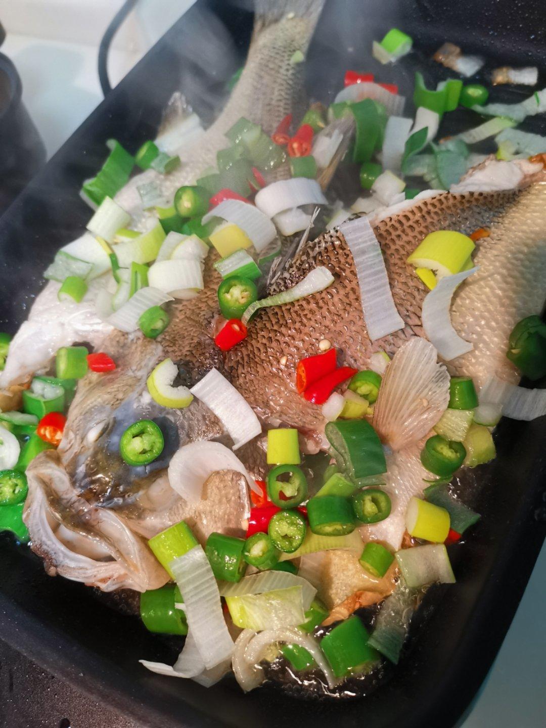 烤鲈鱼