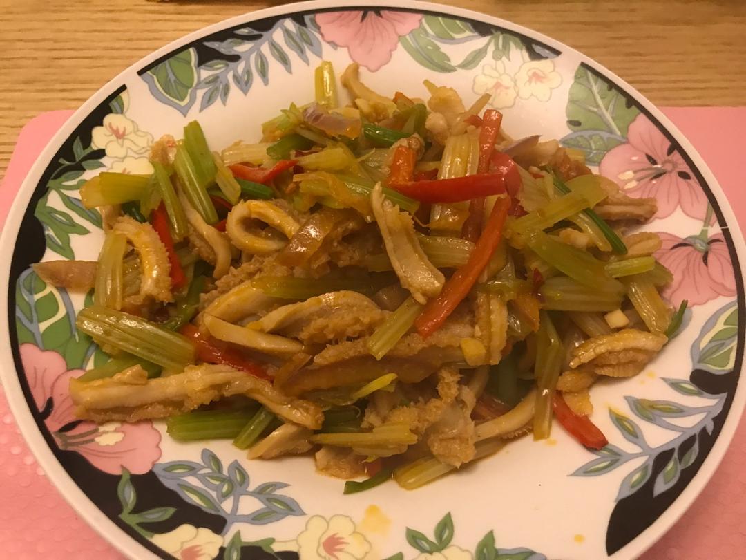 双椒炒牛肚丝