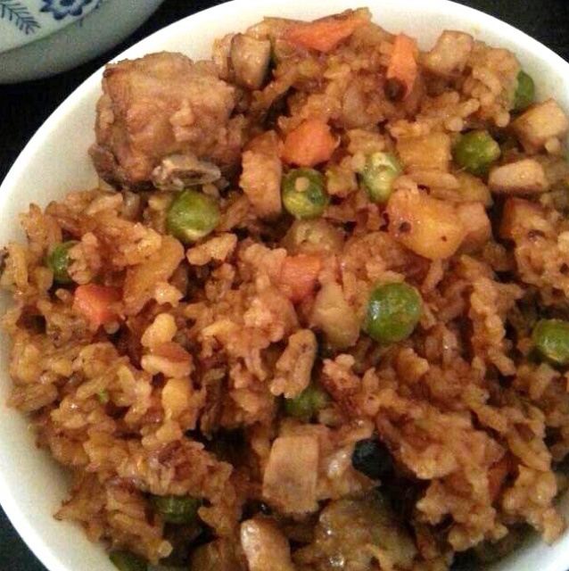 喷香排骨焖饭（爆好吃）