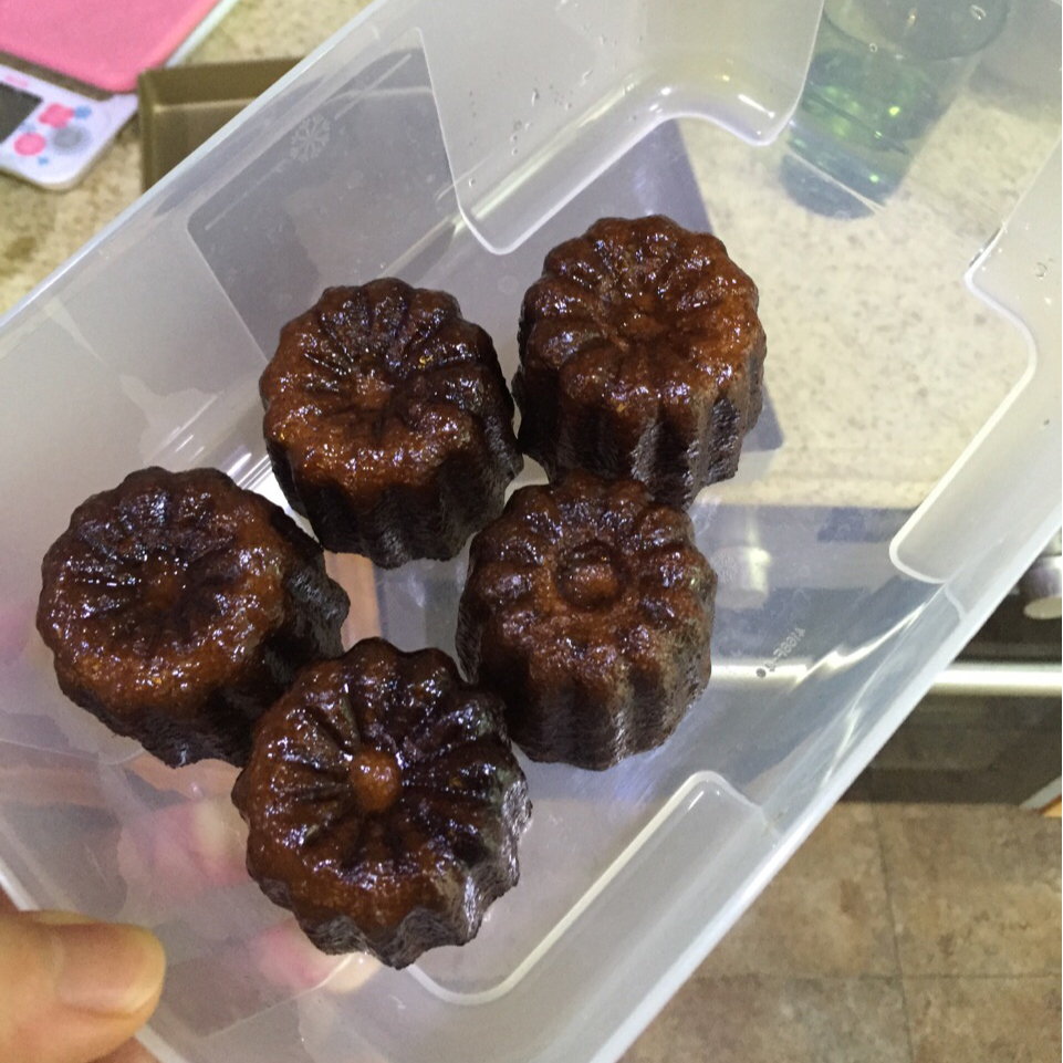 可露丽(cannelé)