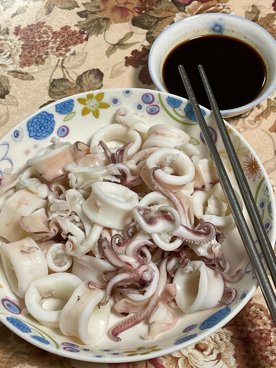 清淡的白灼鱿鱼