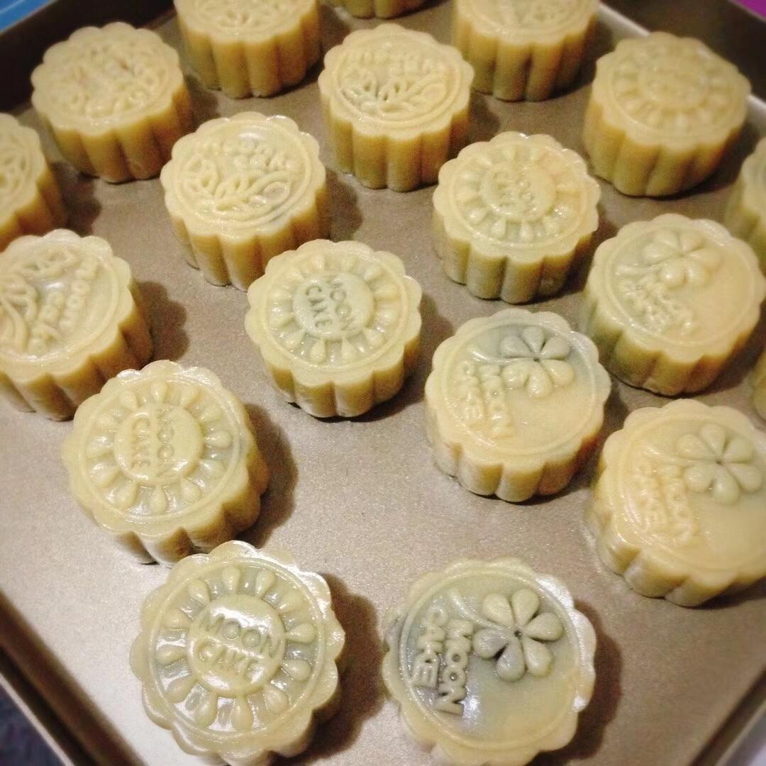 小小广式月饼