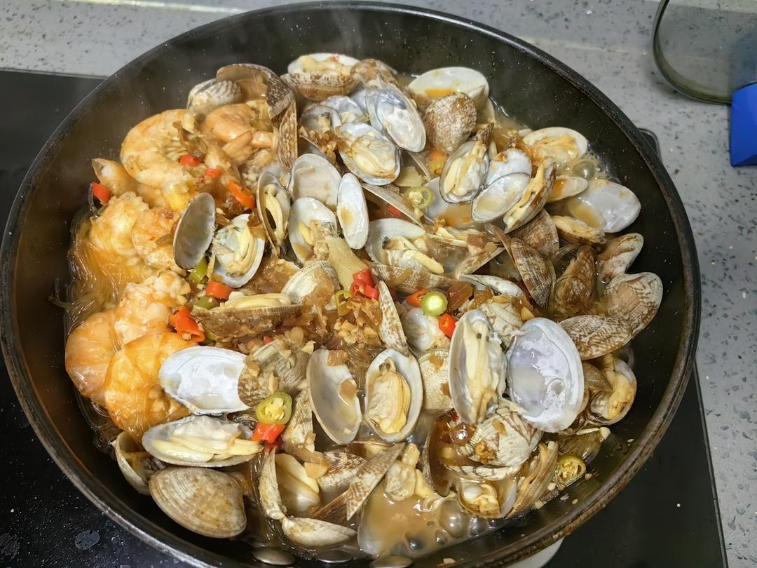 砂锅花甲粉丝煲