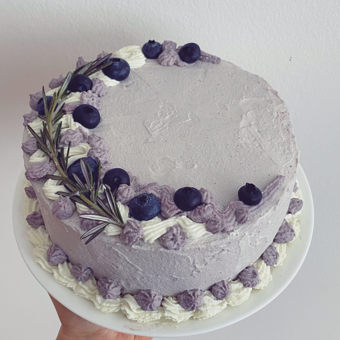 口感清新的蓝莓奶油蛋糕