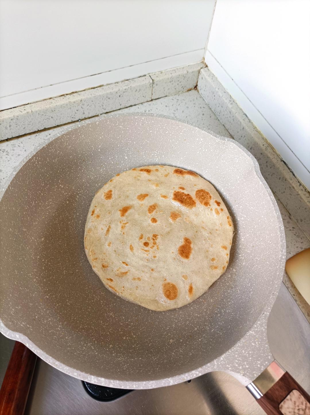 手抓饼这样做 做一次可以吃半年 附细节视频详解