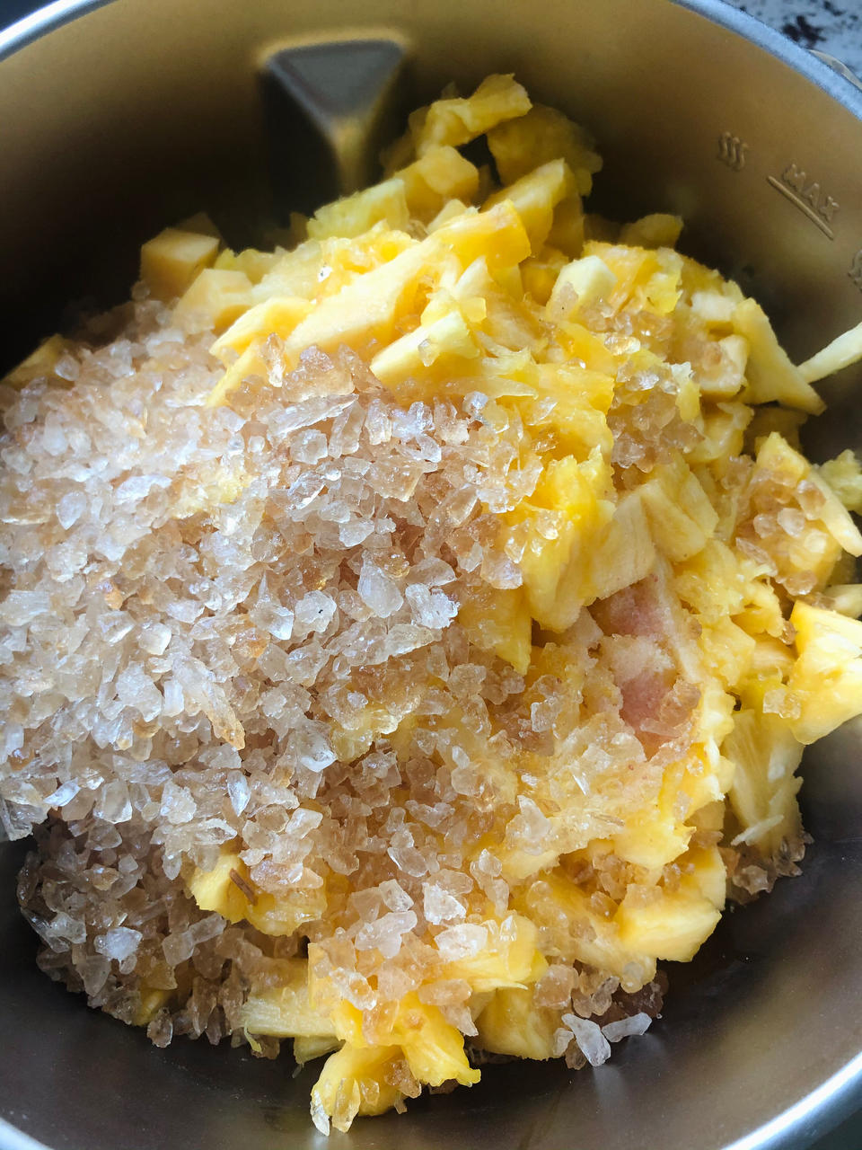 好吃到炸裂的港式菠萝包（附带制作酥皮的小视频）