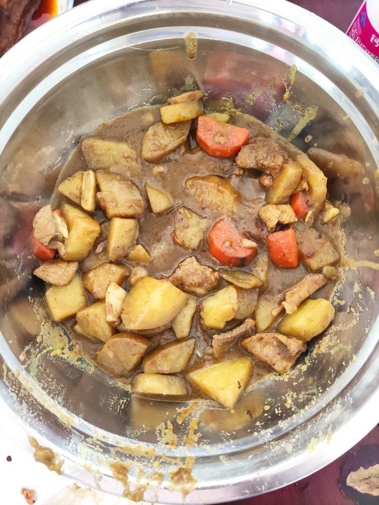 咖喱土豆鸡块