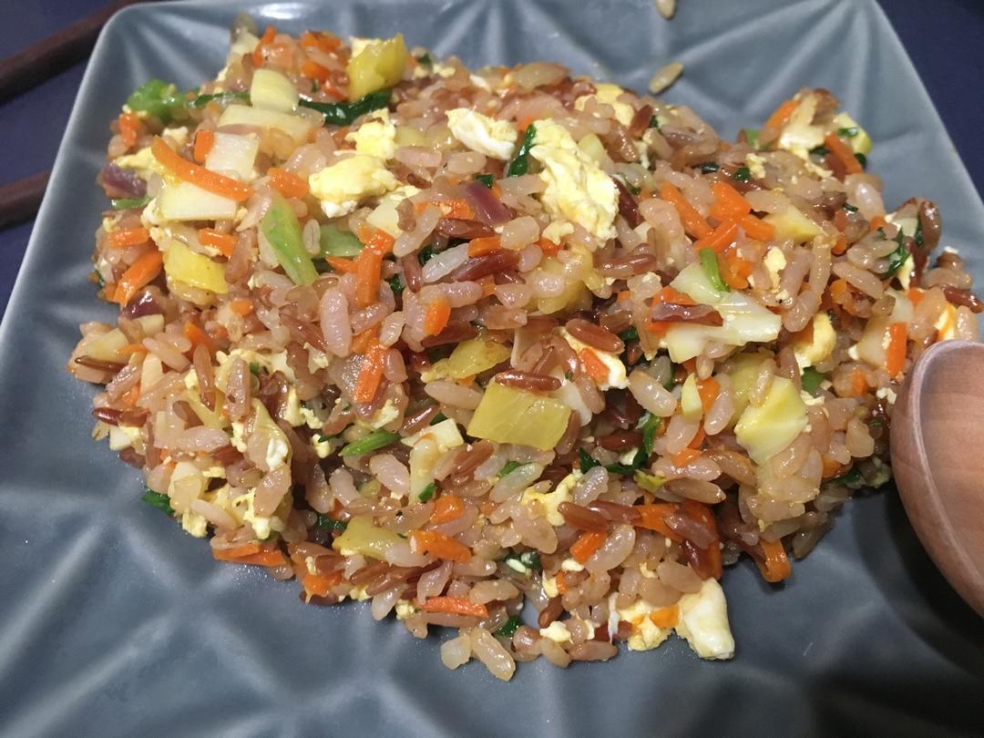 虾仁菠萝炒饭