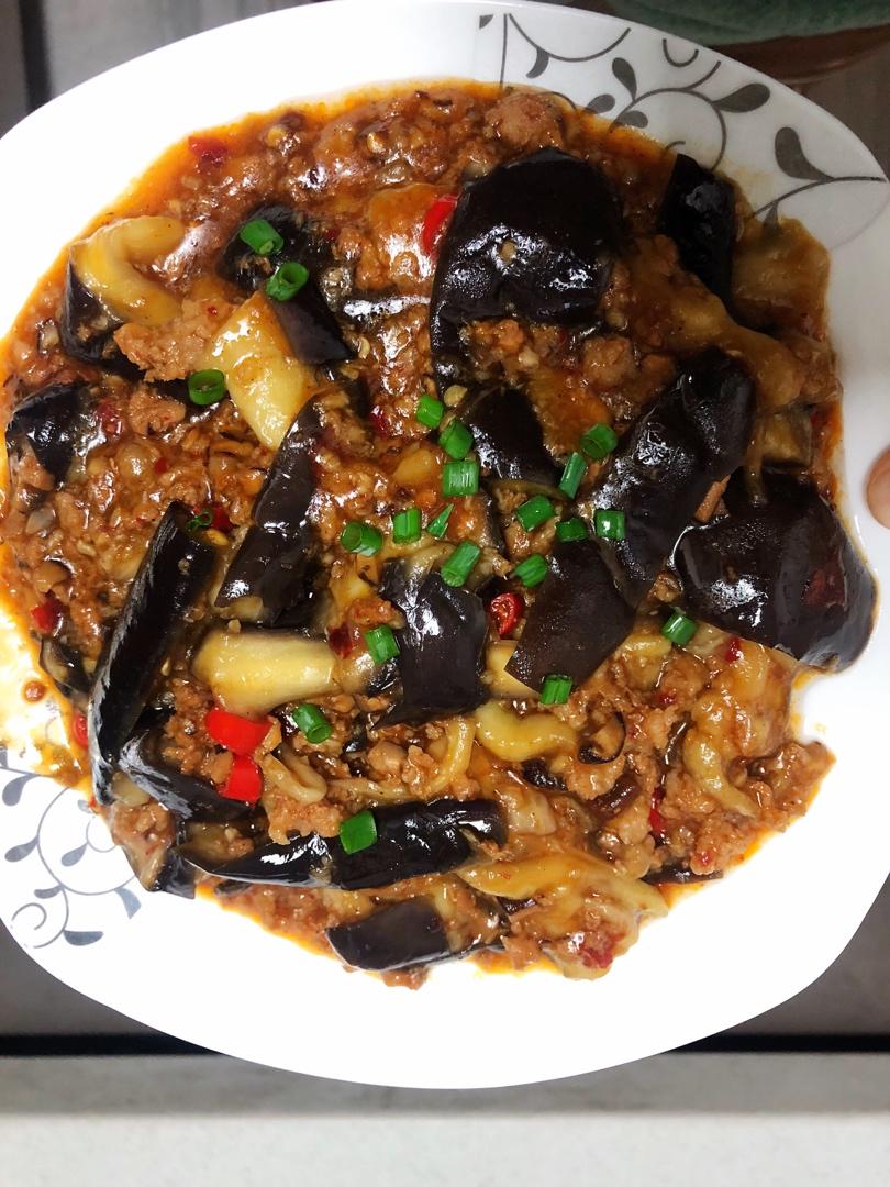 厨师长教你：“肉末烧茄子”的家常做法，口感软糯适合下饭，收藏