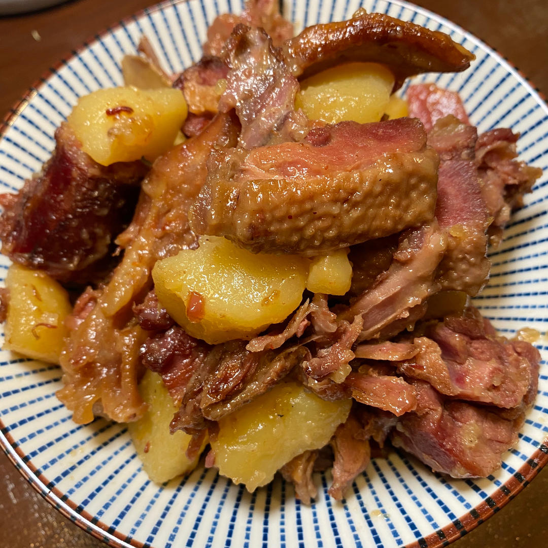 板鸭焖土豆
