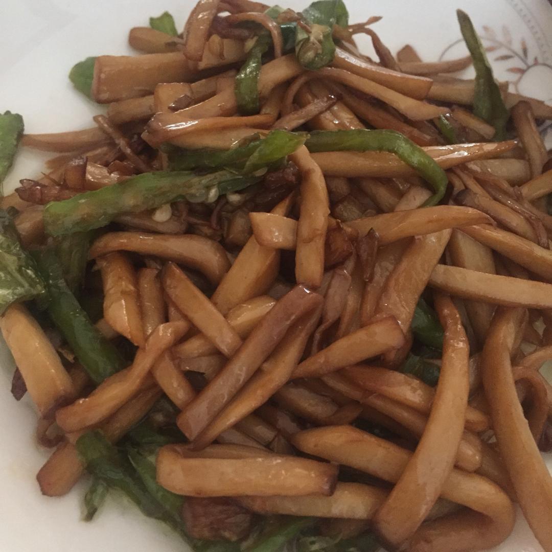 青椒素炒杏鲍菇