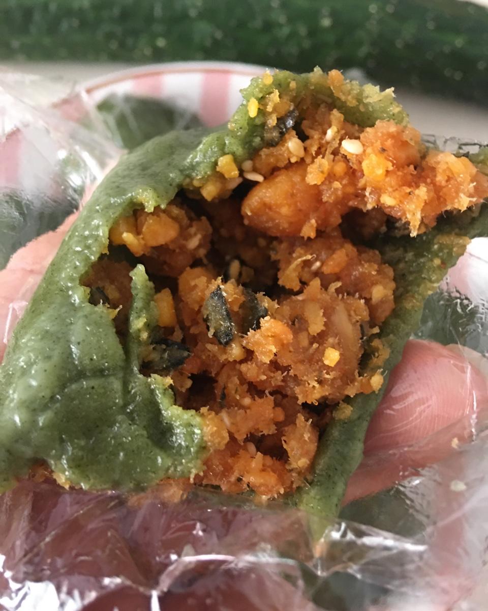 蛋黄肉松青团（完全没有抵抗力）