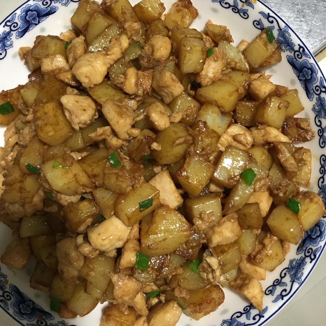 一道怎么做都好吃的干煎土豆鸡丁（红烧，咖喱，椒盐，孜然）