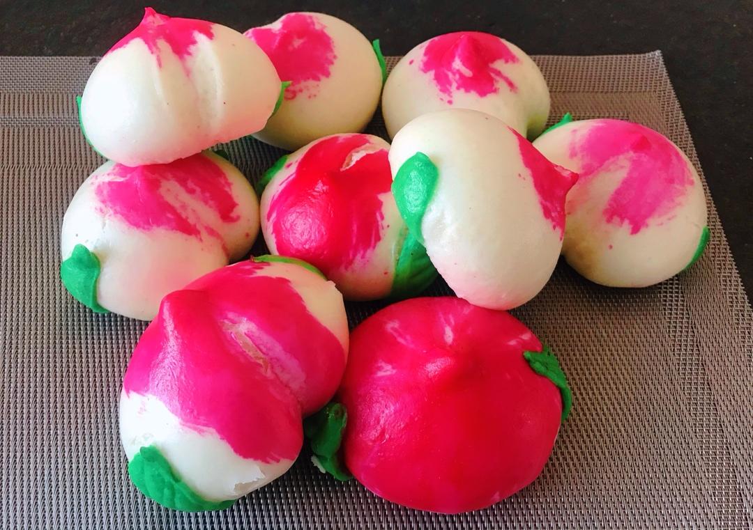 涛涛的恬恬做的寿桃包中国人最传统的生日蛋糕好惊艳