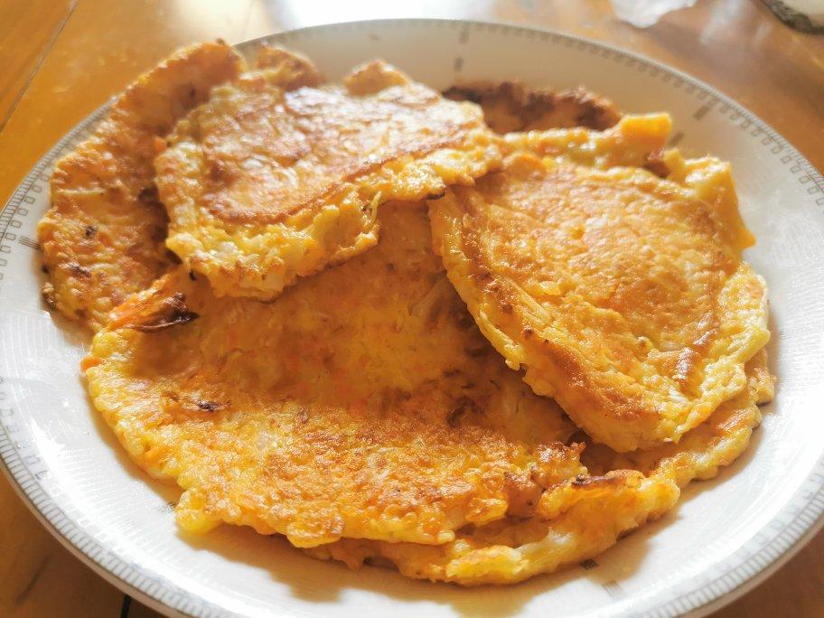 快手宝宝早餐——红萝卜西兰花煎饼