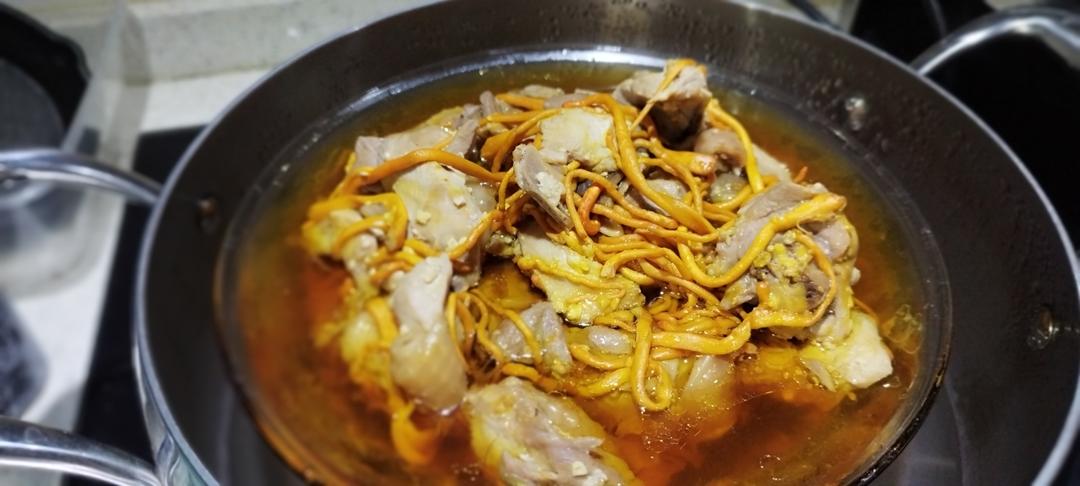 地道广东味——虫草花蒸鸡