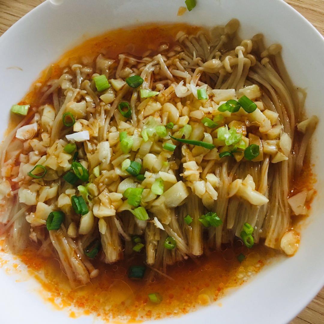 蒜蓉蒸金针菇