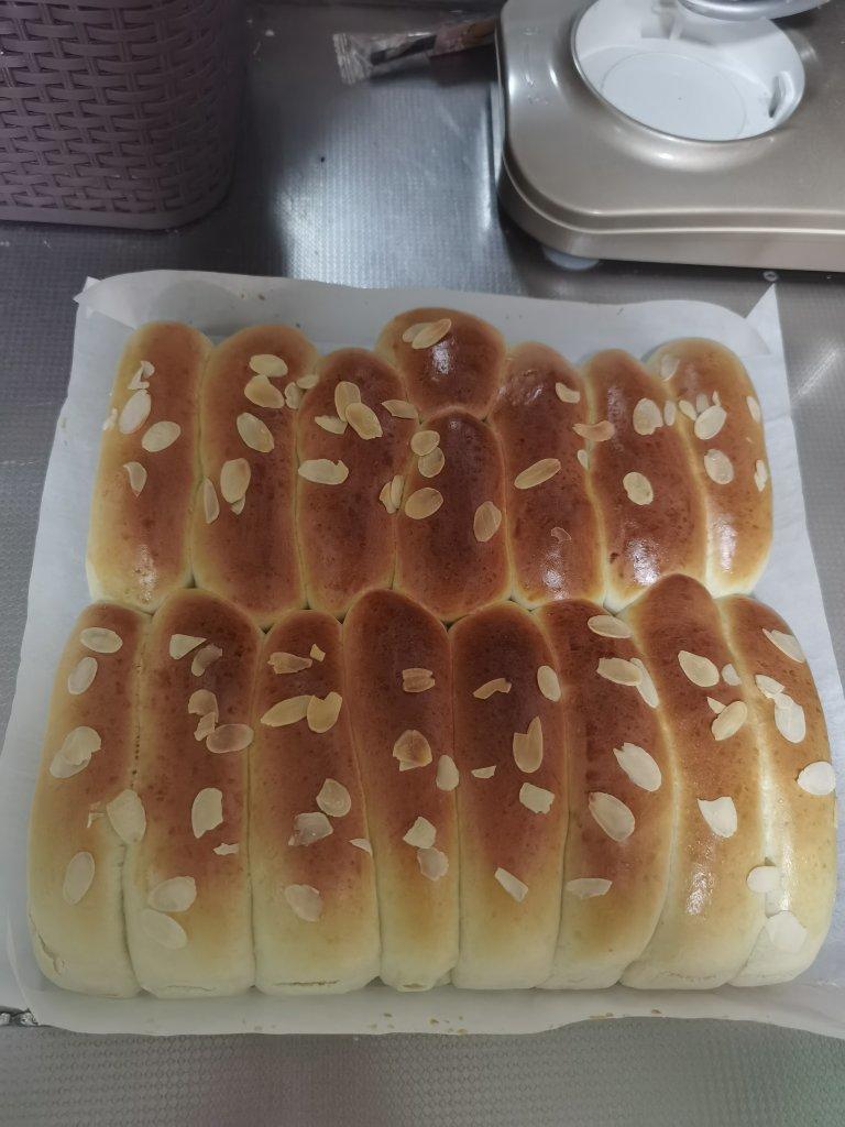 牛奶排包