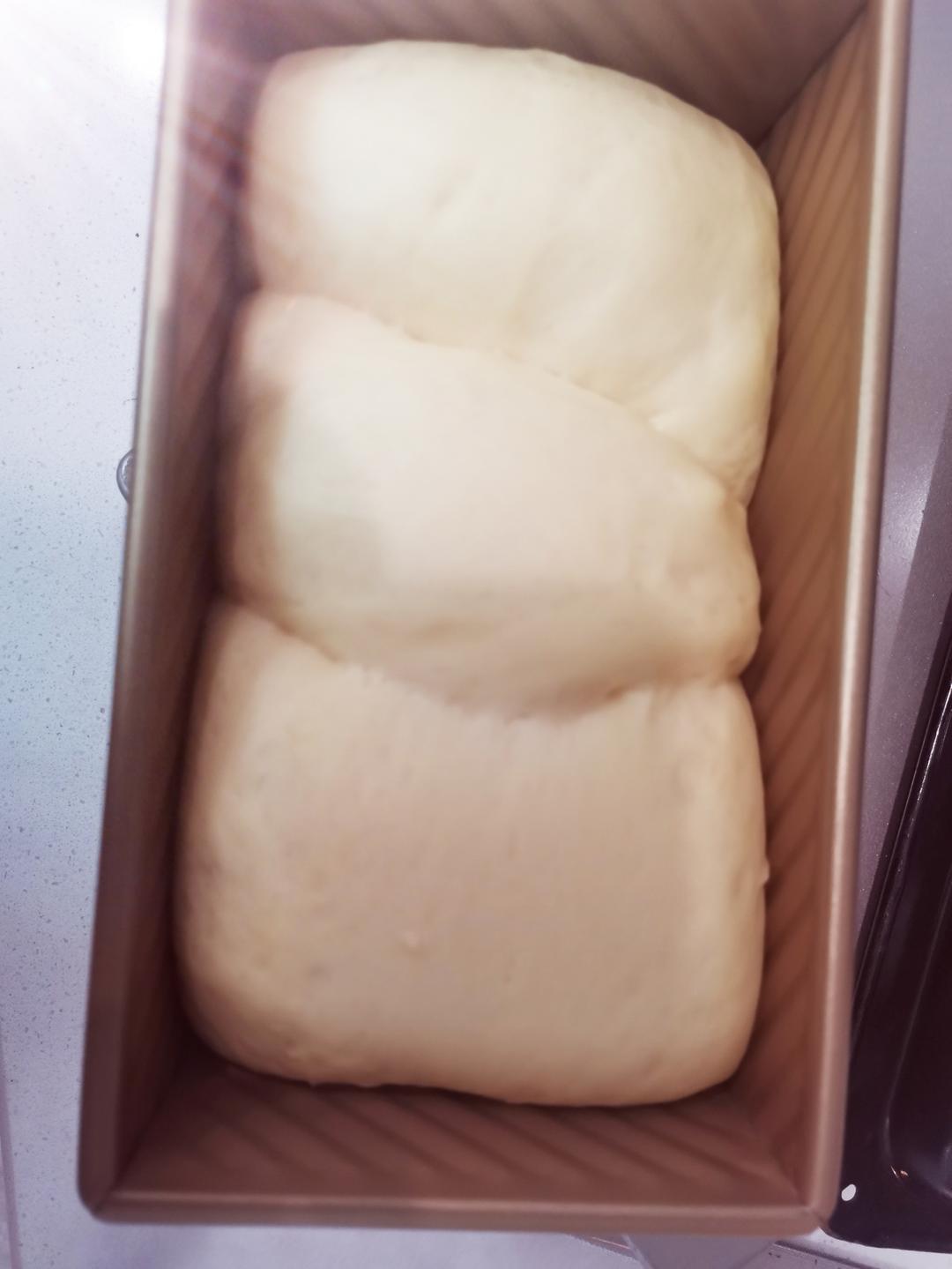 又香又白又温柔--蛋奶吐司