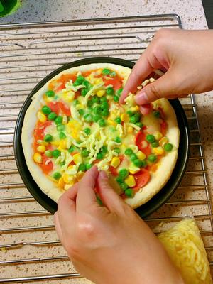 火腿玉米披萨的做法的做法 步骤8