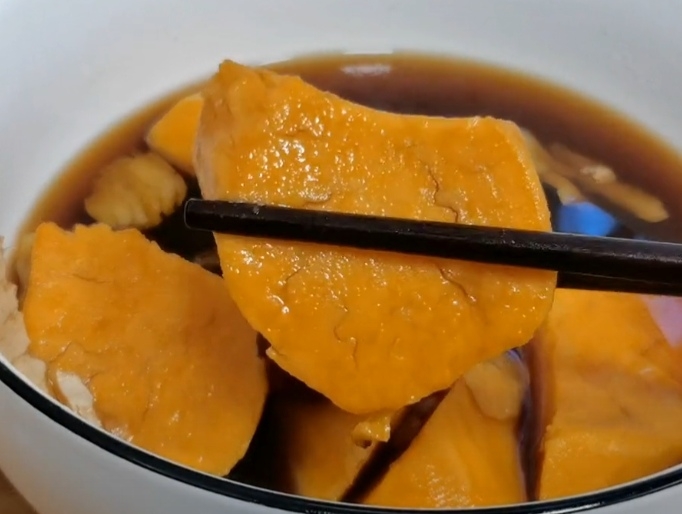 寒冬来一煲广东甜品-番薯糖水的做法