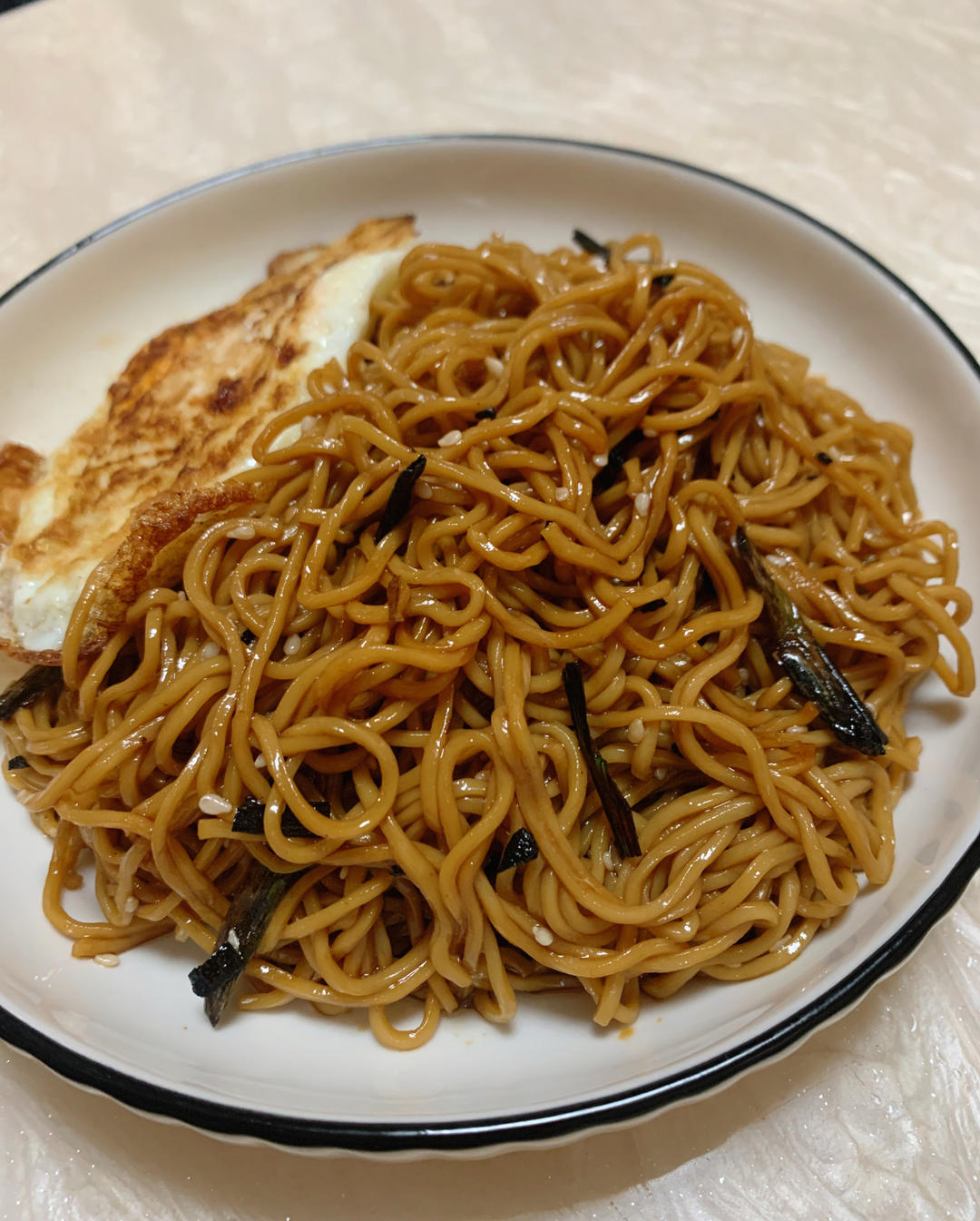 10分钟搞定的一碗葱油拌面