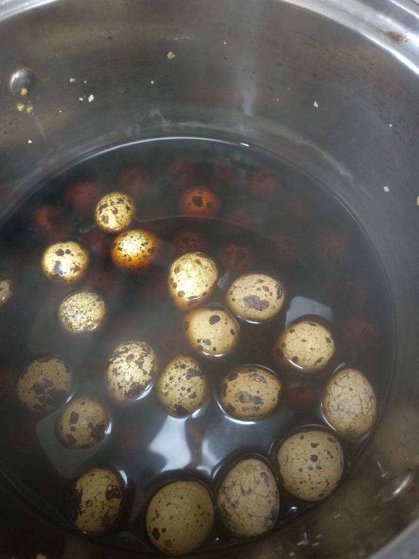 五香鹌鹑蛋的做法