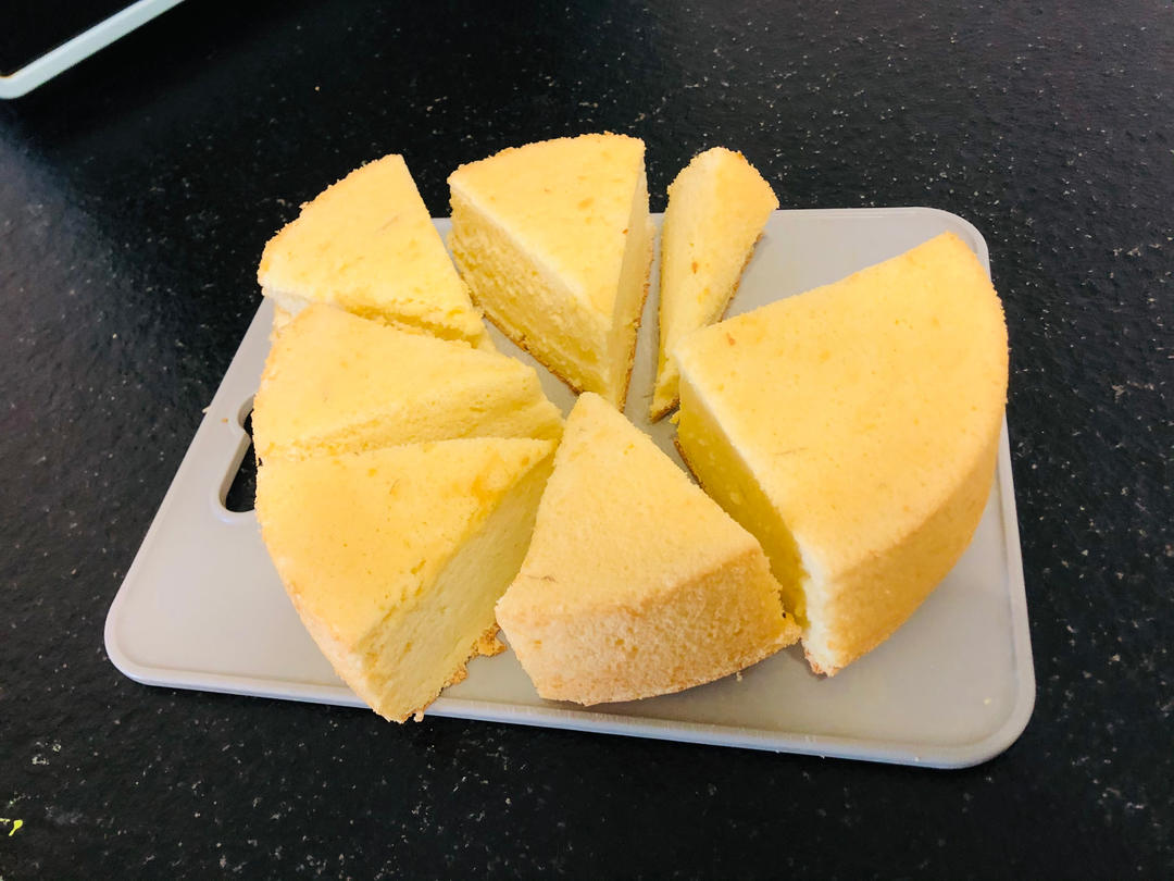 八寸榴莲戚风蛋糕