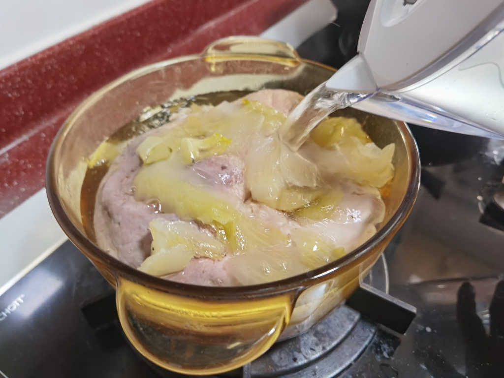 潮汕咸菜猪肚汤的做法