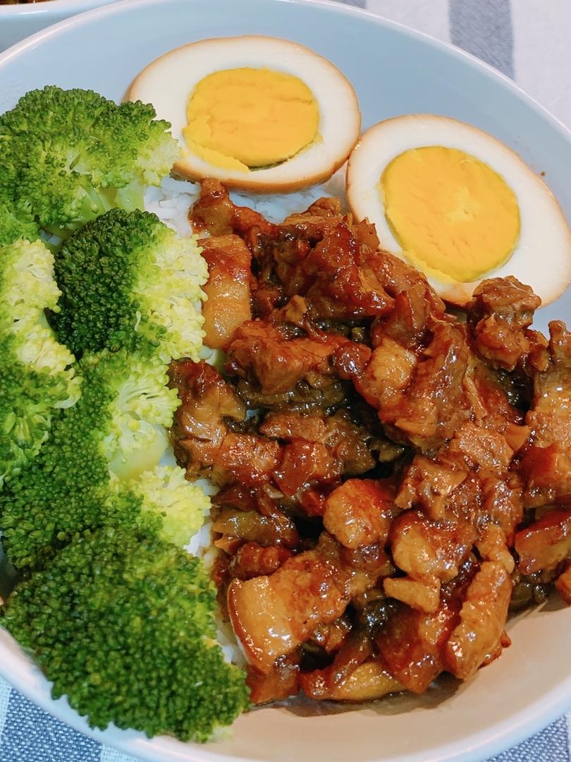 【卤肉饭】