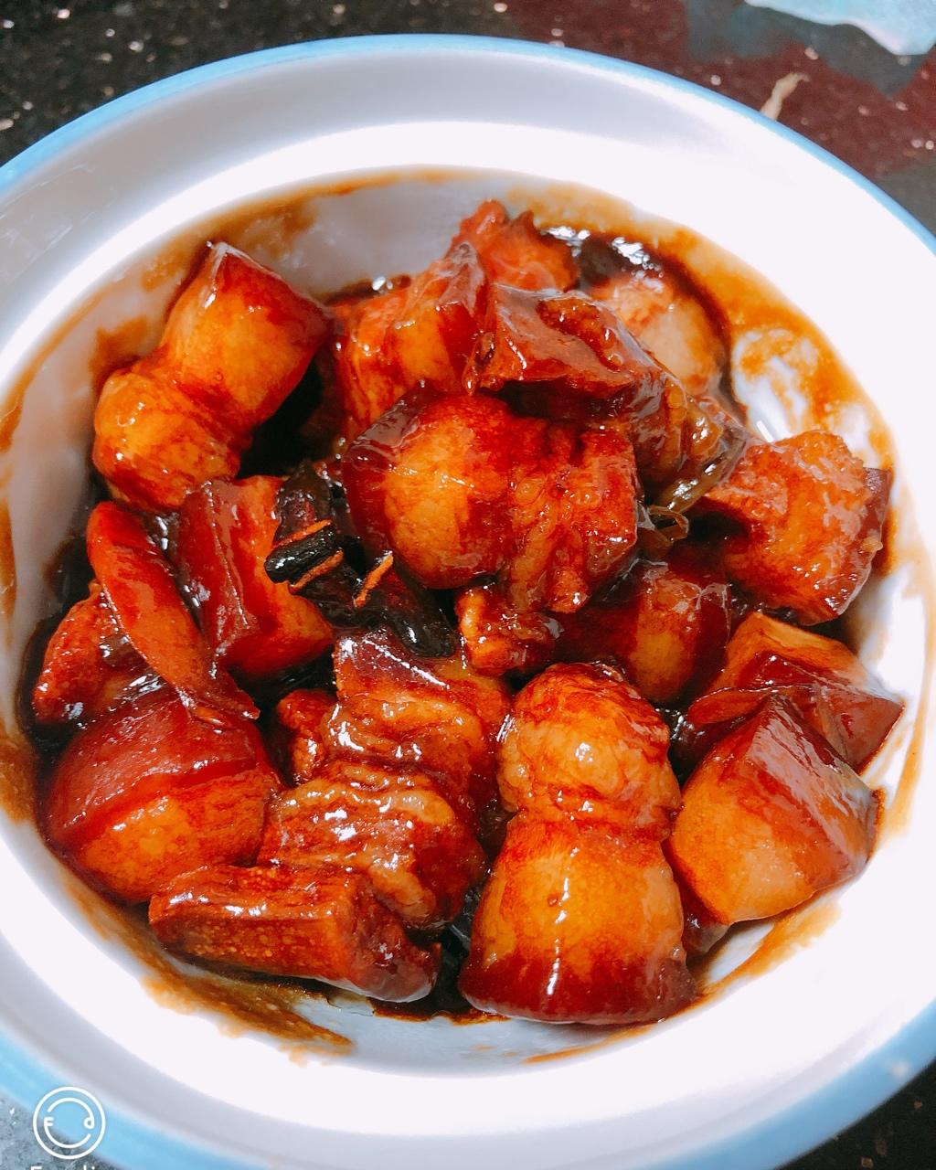 米饭杀手五花肉
（简易电饭煲版）