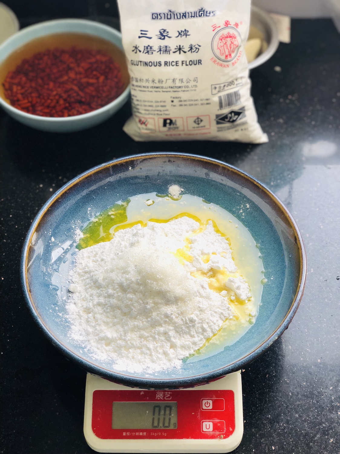 椰蓉红豆糯米卷的做法 步骤1