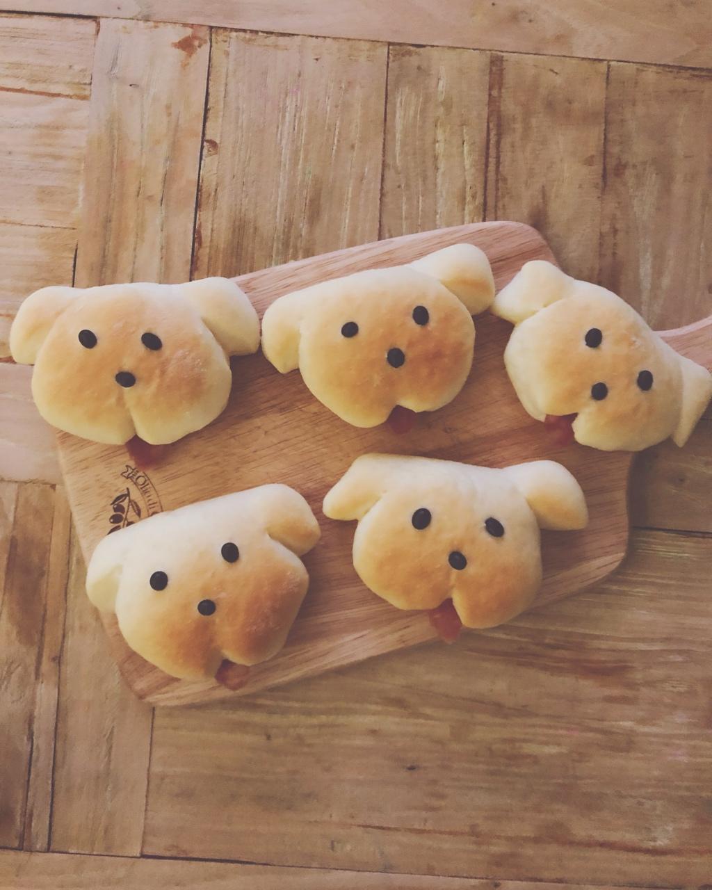 吐舌头的小狗面包